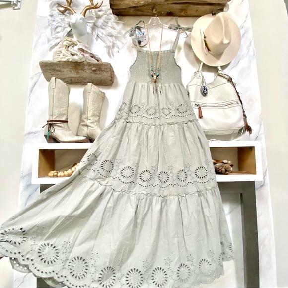 Stunning Sage green prairie eyelit boho dress country shabby chic farmhouse vibe - Picture 3 of 12